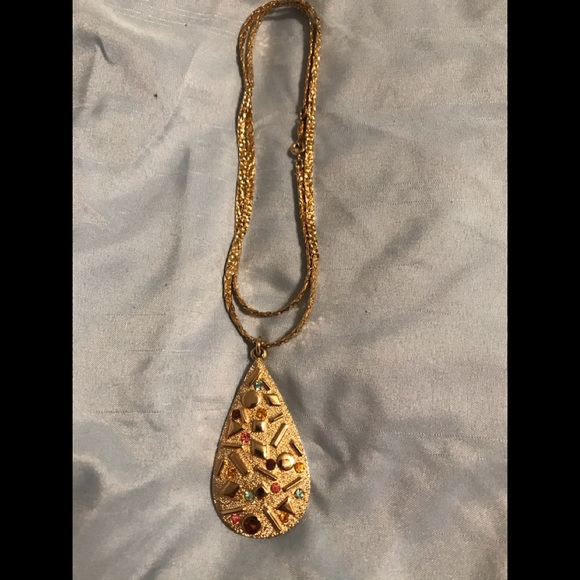 Napier Jewelry - SOLD!!   Necklace with Rhinestones!  22”. Like new